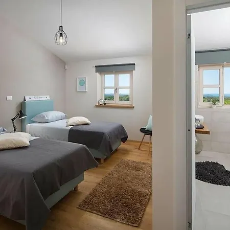 Meli Comfortable Villa